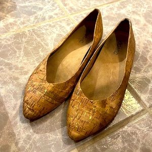 Vionic Comfort Flats